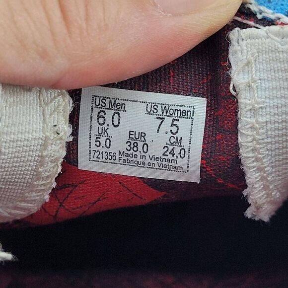 Vans X Marvel Spider Man Slip‎ On Sneakers Mens 6 Womens 7.5 Streetwear Skater - Picture 12 of 15